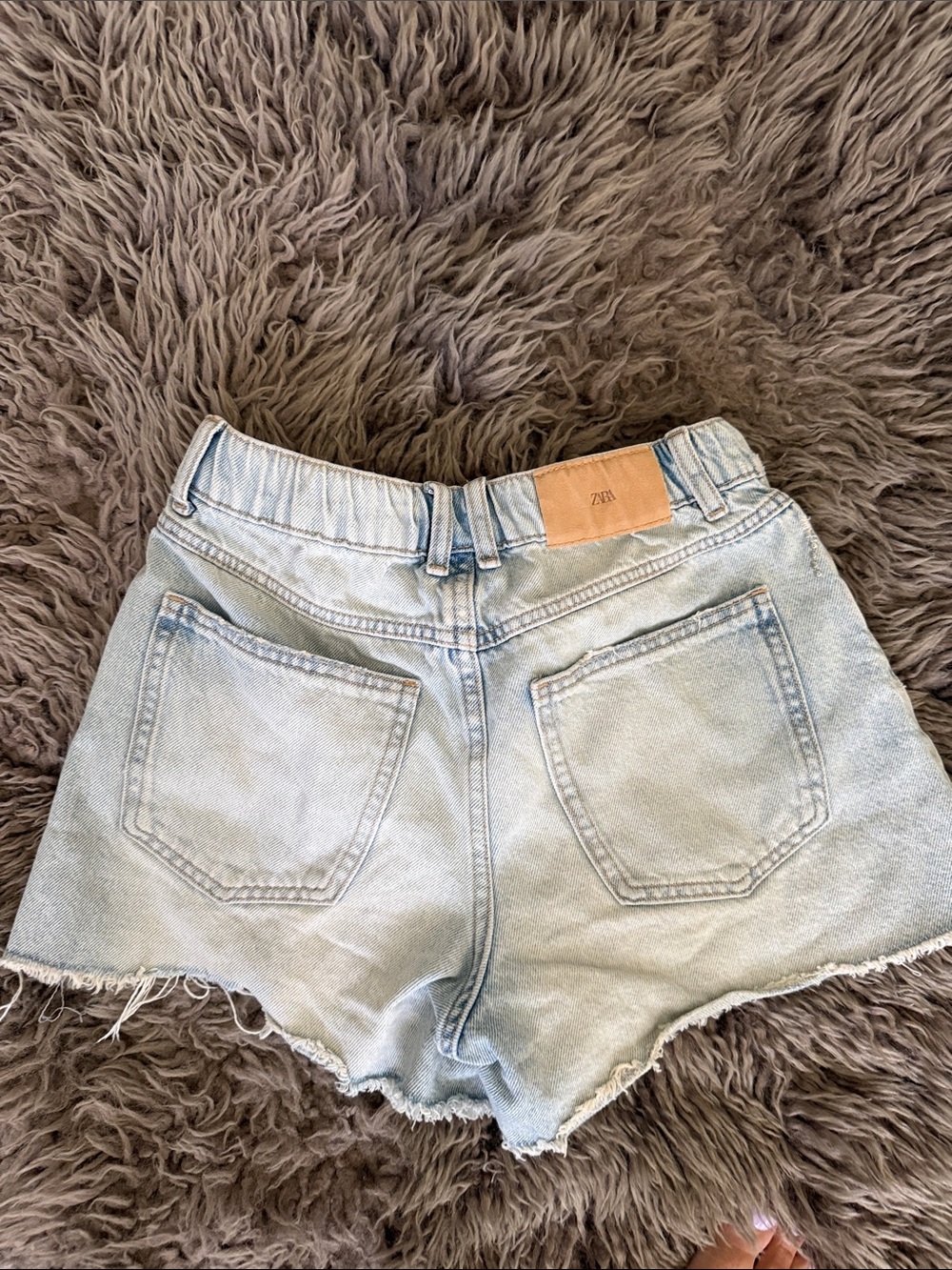 Zara Rhinestone Shorts - Picture 3 of 3